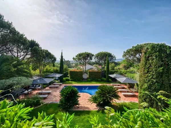 Villa provençale au pied du village de Grimaud