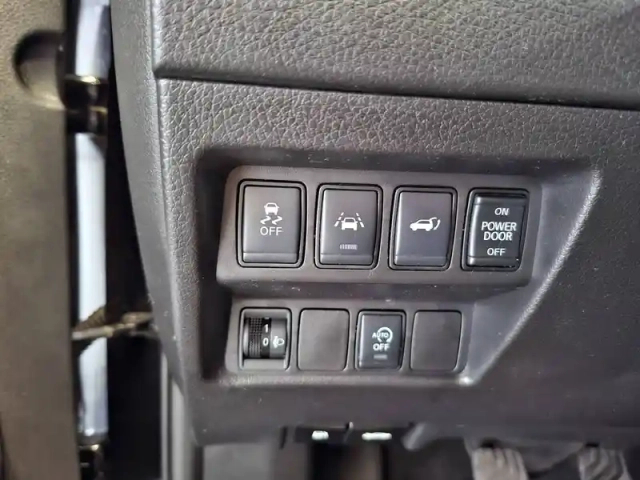 Nissan X-Trail dci 150 7pl — photo 26