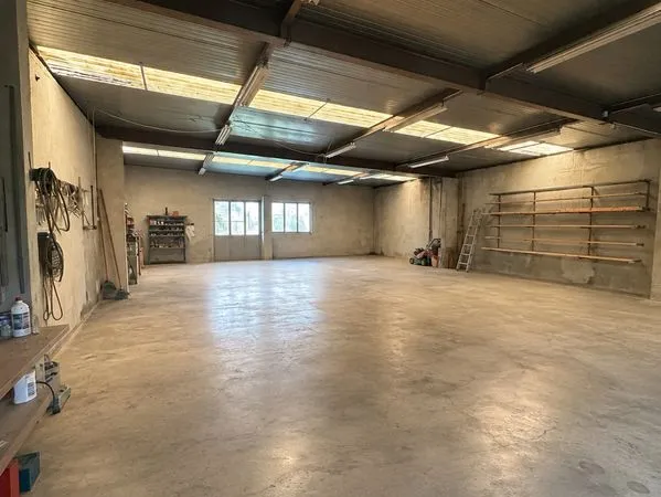 Parking/box 186 m² Steinbach