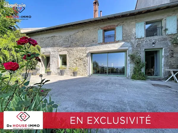 Maison 9 pièces 151 m²