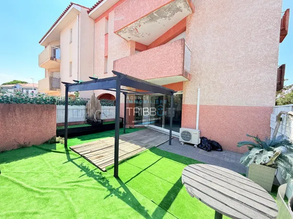 APPARTEMENT T2 DE 50 M2 EN REZ DE JARDIN AVEC GRANDE TERRASS