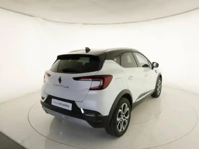 Renault Captur 1.0 tce 90ch techno — photo 2