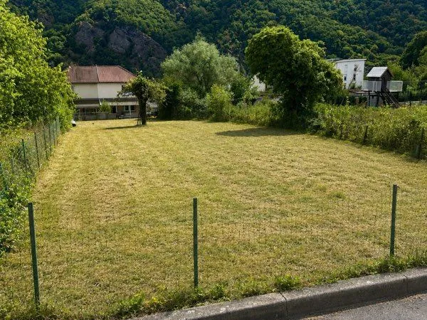 Terrain à bâtir