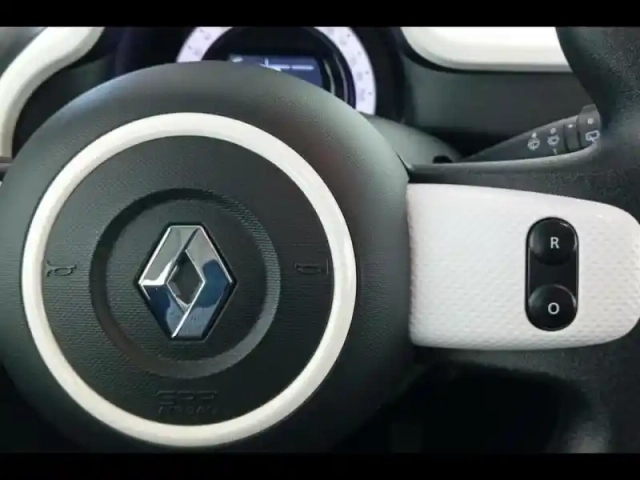 Renault Twingo e-tech electric authentic r80 achat intégral — photo 15
