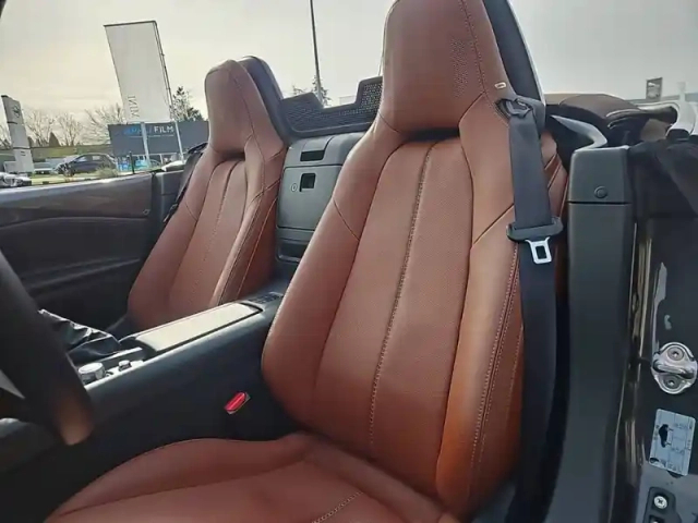 Mazda Mx-5 roadster 2.0l skyactiv-g 184 ch — photo 31