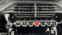 Peugeot 208 e-208 136ch GT Pack — photo 19