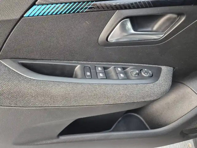 Peugeot 208 puretech 75 s&amp;s bvm5 — photo 36