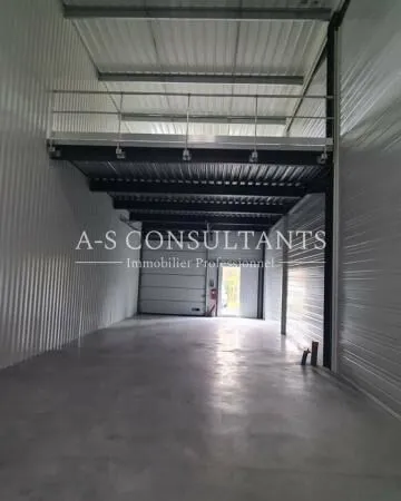 ENTREPOT+ BUREAUX à louer