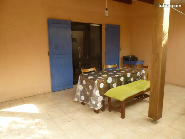 Maisonnette à 50 metres de la mer
