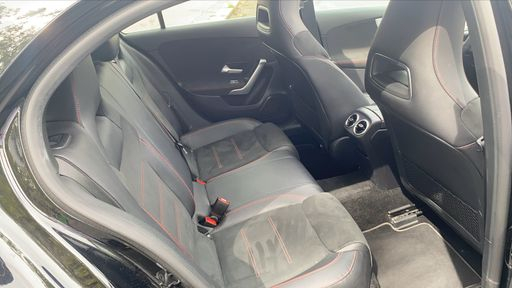 Mercedes Classe A 200 163 7G-DCT - Amg Line + – 2019 – 53175 km – Essence – Boîte Automatique — photo 21