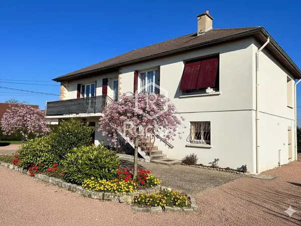 EXCLUSIVITE - commune voisine de Paray-le-Monial - maison in