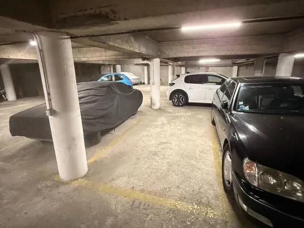 Paris 13e - Glacière - Place de parking en sous-sol à louer, 51 rue de la Glacière