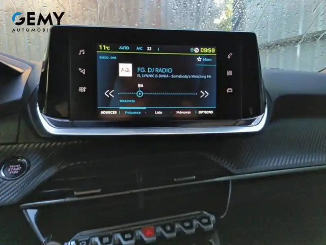 Peugeot 2008 electrique 136 ch — photo 37
