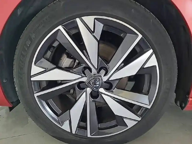 Peugeot 308 puretech 130ch s&amp;s eat8 — photo 13