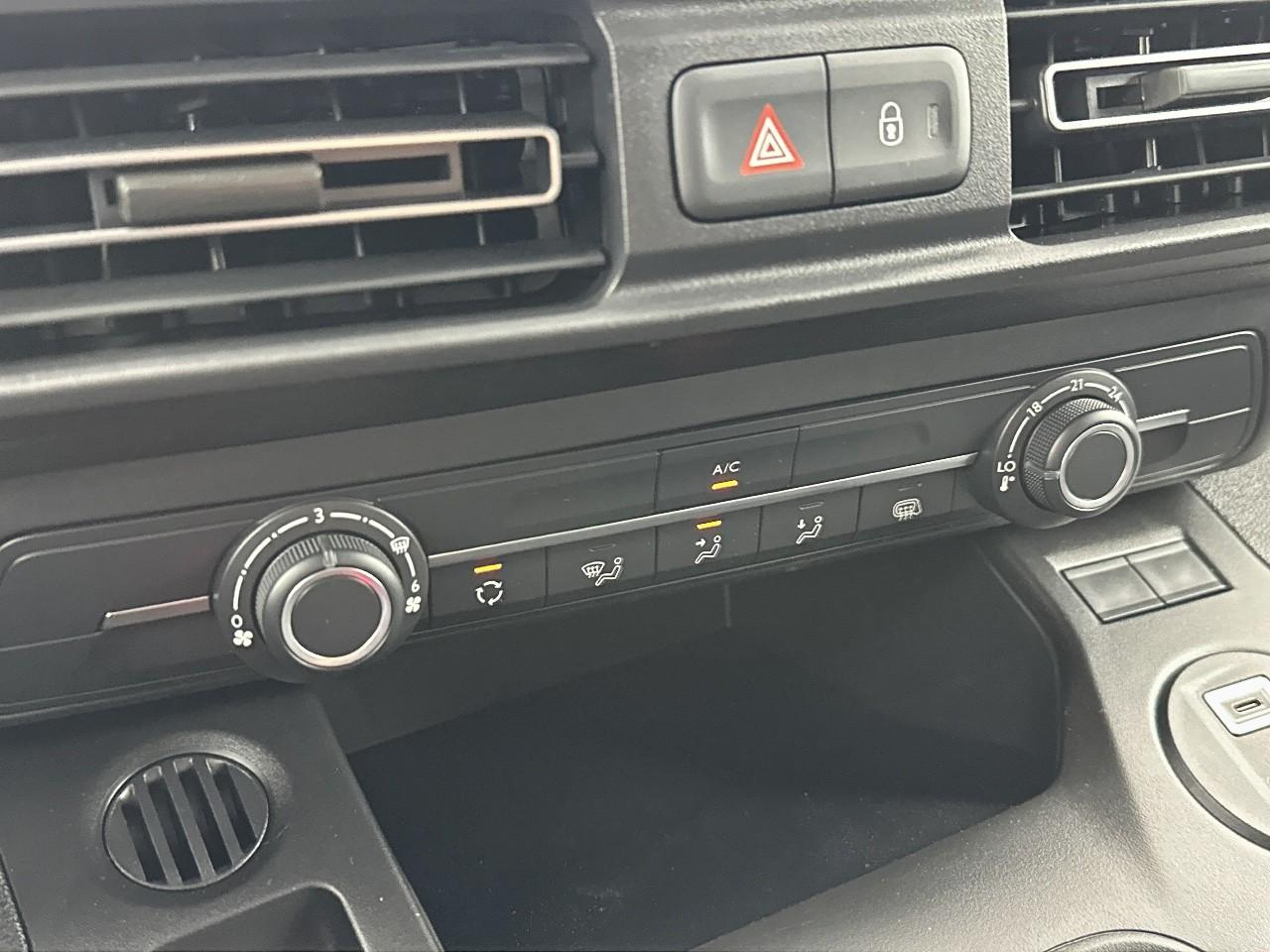 Citroën Berlingo van m diesel 100 ch manuelle — photo 27