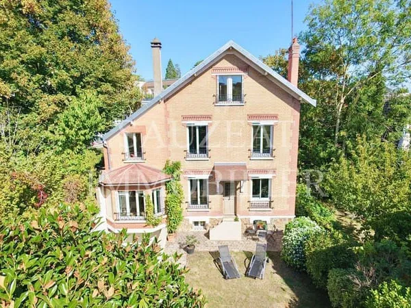 Maison 6 pièces 150 m²