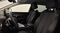 Peugeot 3008 HYBRID 225ch Allure Pack e-EAT8 — photo 12