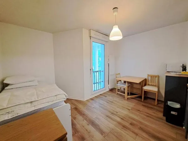 Studio 1 pièce 18 m²