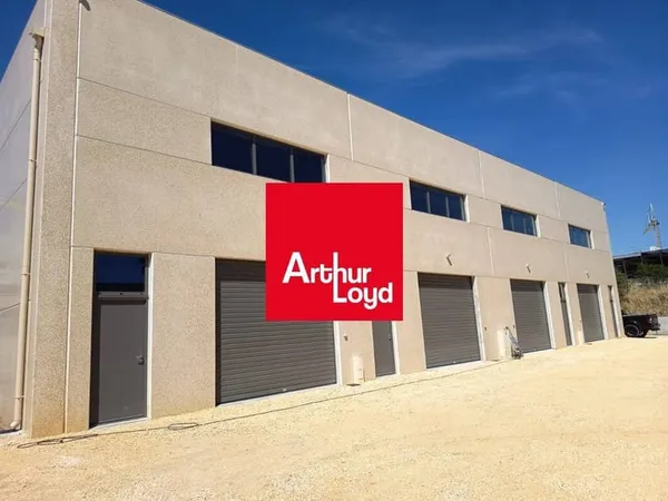 Local d'activité 155 m²