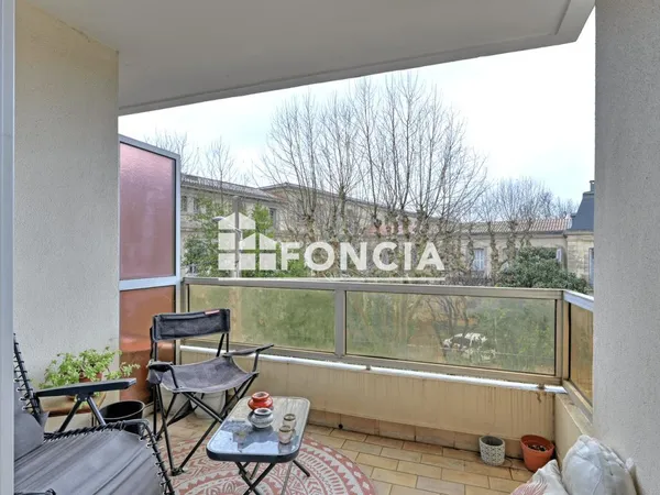 À vendre appartement 5 pièces de 116m² avec terrasse garage parking