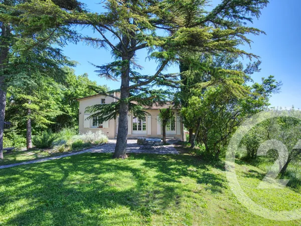 Maison 5 pièces 145 m²