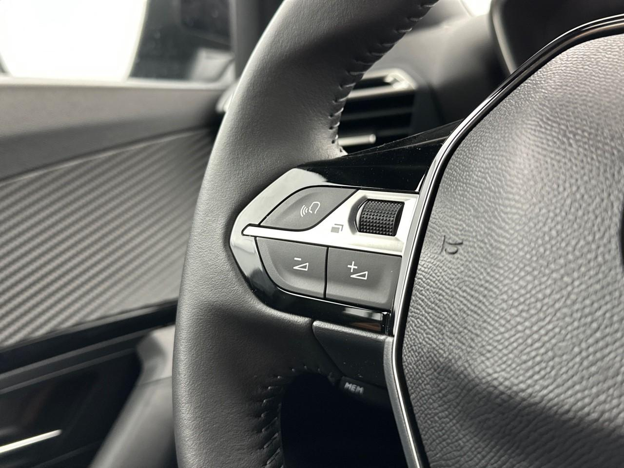 Peugeot 2008 100 s&s bvm6 style — photo 17