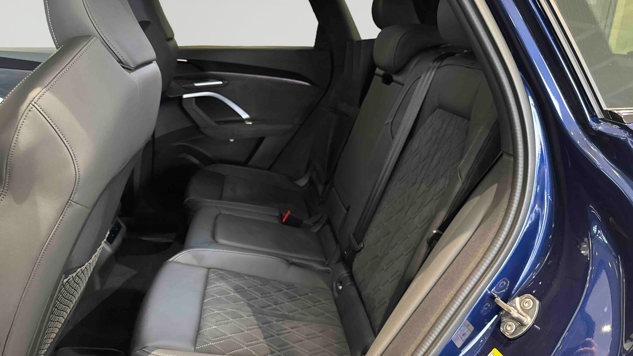 Audi Q5 TFSI 204 ch Hybride S tronic 7 Quattro — photo 18
