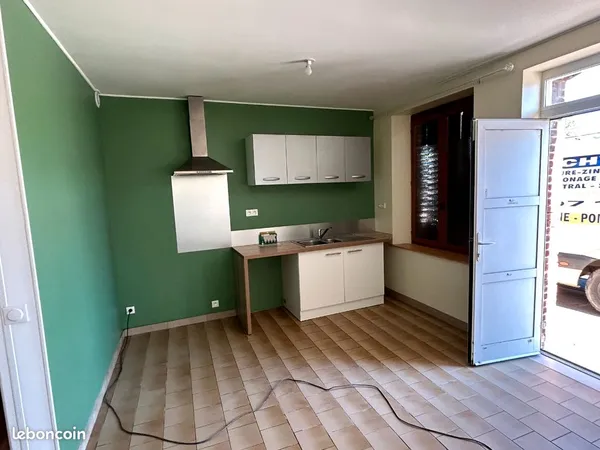 Appartement F2 entièrement rénové