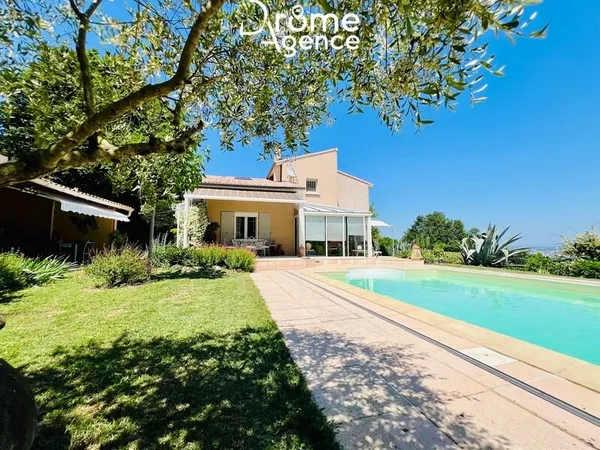 Maison 8 P+C