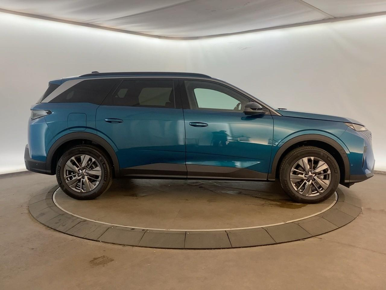 Peugeot 5008 hybrid 145 ch e-dcs6 allure — photo 4