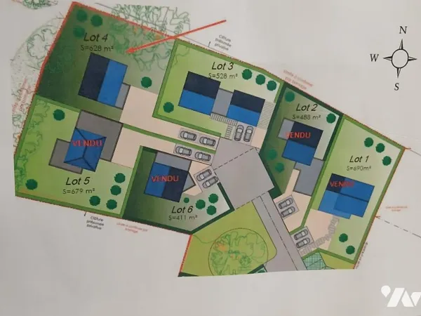 Terrain 411 m²