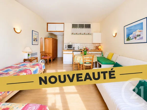 Studio 3 pièces 27 m²