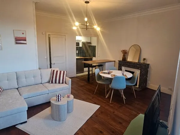 Appartement rénové 49m2 centre-ville