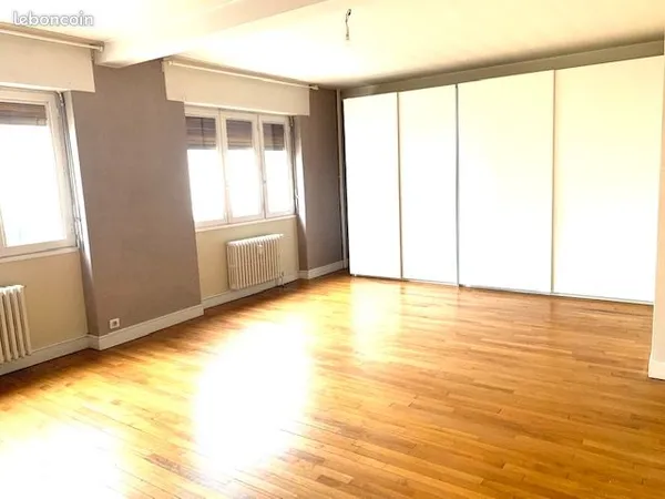 T5 80 rue de Talant 21000 Dijon