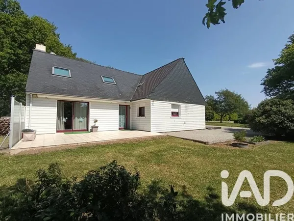 Maison 11 pièces 183 m²