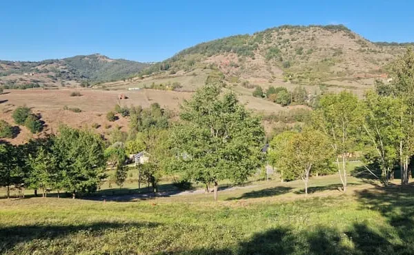 Parcelle de terrain à bâtir aux portes de Marcillac