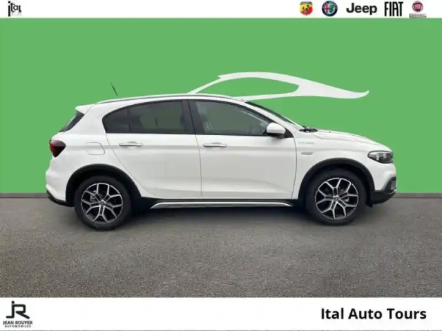 Fiat Tipo cross 1.6 multijet 130ch s/s plus my22 — photo 4
