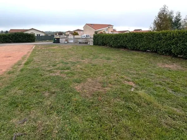 Terrain à bâtir Vente Balbigny 550m² 50000€