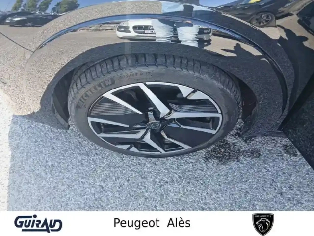 Peugeot 208 hybrid 136 e-dcs6 — photo 12