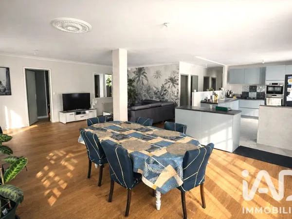Maison 6 pièces 158 m²