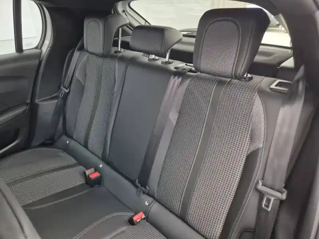 Peugeot 208 electrique 50 kwh 136ch — photo 25