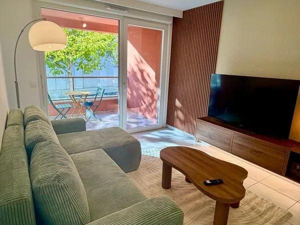 À LOUER - T2 MEUBLÉ DE 42 m² AVEC BALCON - RIVES DE MEURTHE