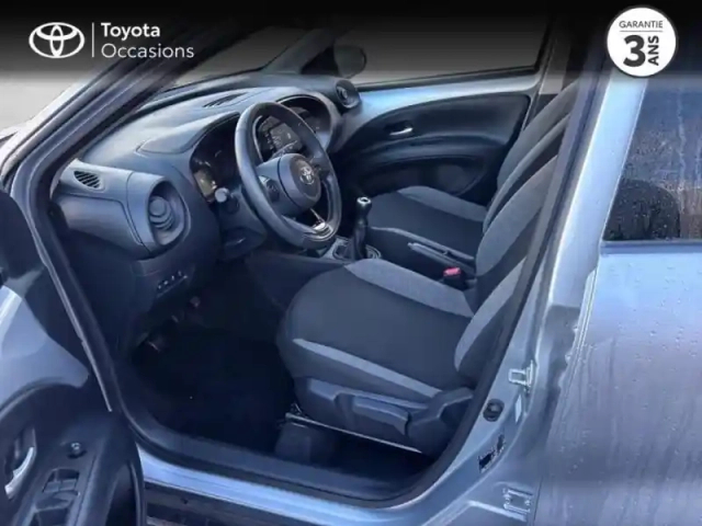 Toyota Aygo X 1.0 vvt-i 72ch dynamic my23 — photo 11