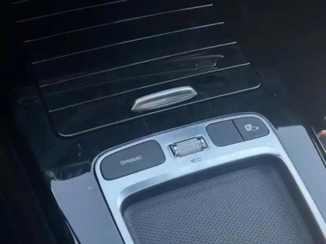 Mercedes Classe A 200 d amg line — photo 20