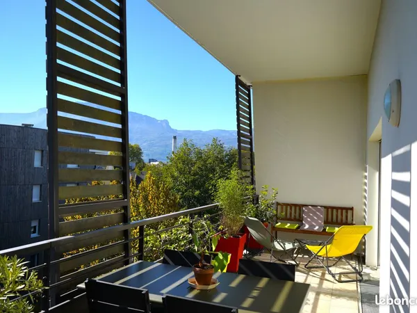 APPARTEMENT T4 de 82 m2 - DERNIER ETAGE AVEC TERRASSE