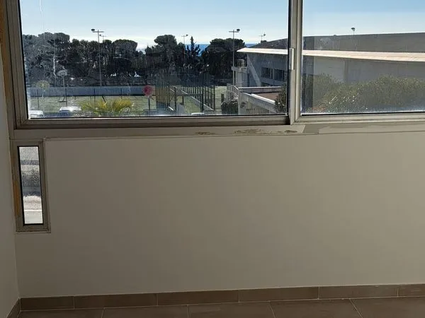 Location studio cabine corniche sete