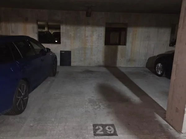 Parking proche métros