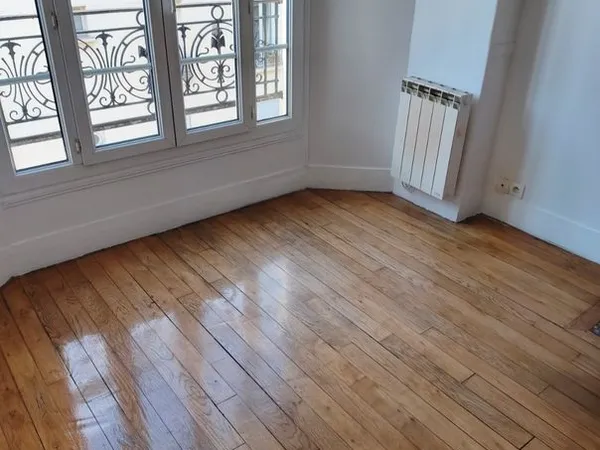 Appartement - 2 pièces - 30m2 - étage 4/5