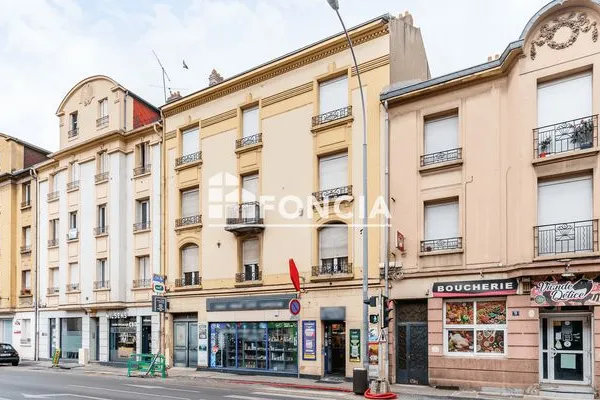 Local 75 m²