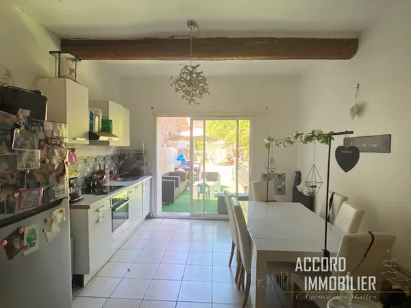 Puisserguier !! Immeuble de rapport de 160m2 de 3 apparteme